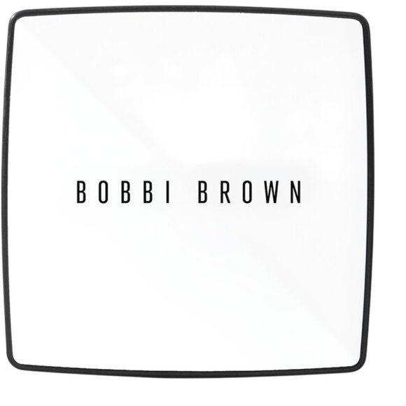 NEW Bobbi Brown Vitamin Enriched Pressed Powder | Yellow - Picture 3 of 3